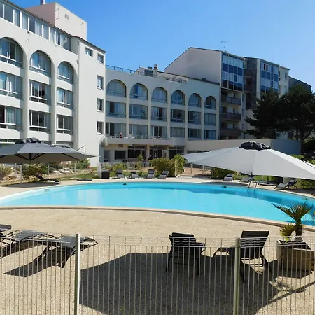 公寓式酒店 Avec Piscine Face Au Port 200m 3*
