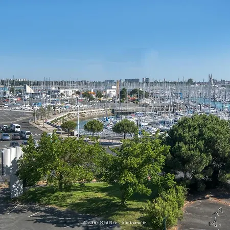 Avec Piscine Face Au Port 200m 公寓式酒店
