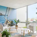 Apartmanhotel Avec Piscine Face Au Port 200m La Rochelle