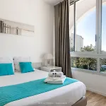 Aparthotel Avec Piscine Face Au Port 200m La Rochelle (Charente-Maritime)