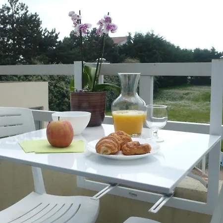 Avec Piscine Face Au Port 200m Aparthotel La Rochelle (Charente-Maritime)