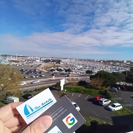 Avec Piscine Face Au Port 200m