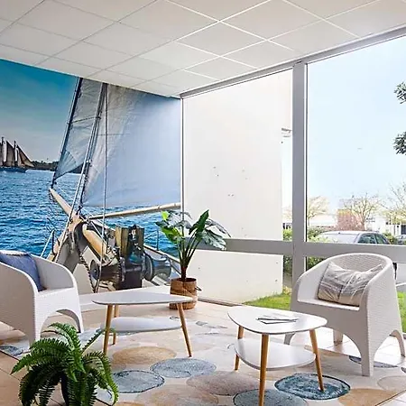 Résidence Avec Piscine Face Au Port 200m La Rochelle (Charente-Maritime)