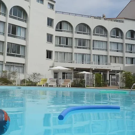 Avec Piscine Face Au Port 200m Aparthotel 3*